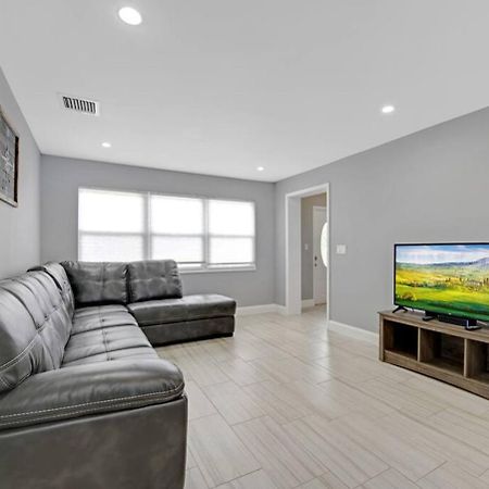 Lake House Unit 1 By Pmi Davie Extérieur photo
