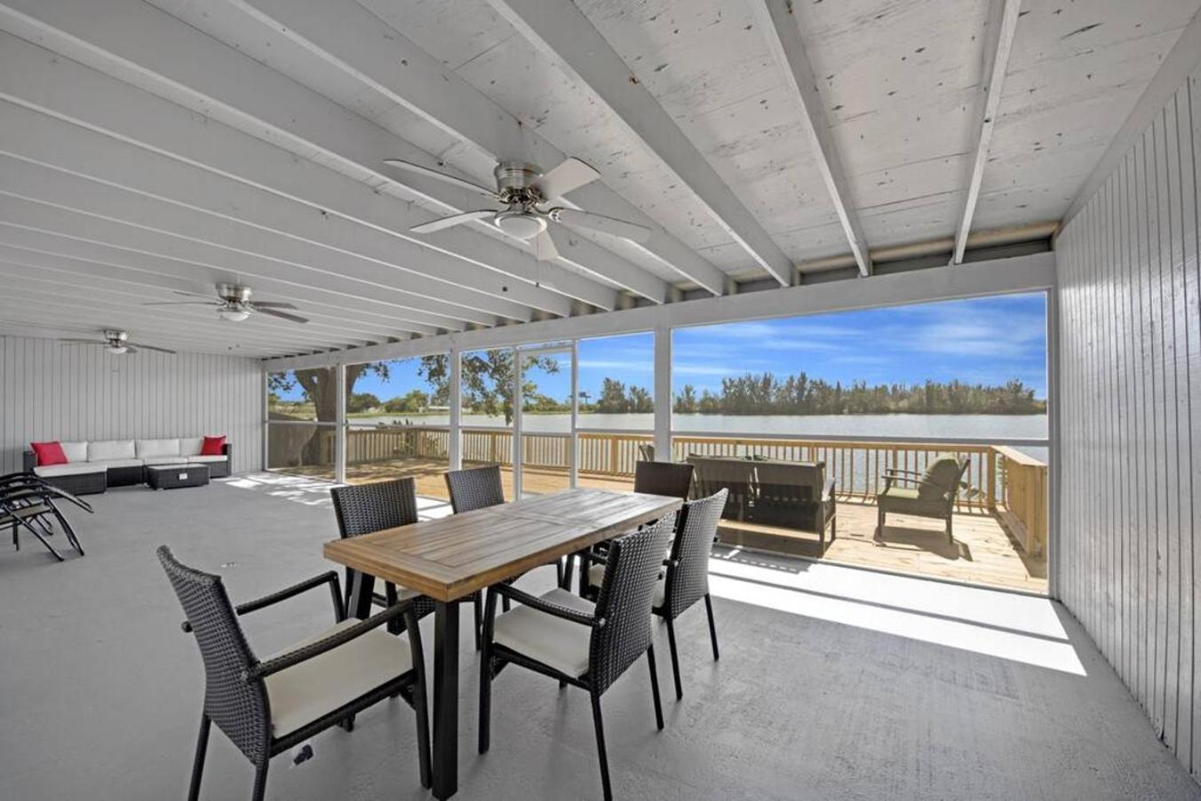 Lake House Unit 1 By Pmi Davie Extérieur photo