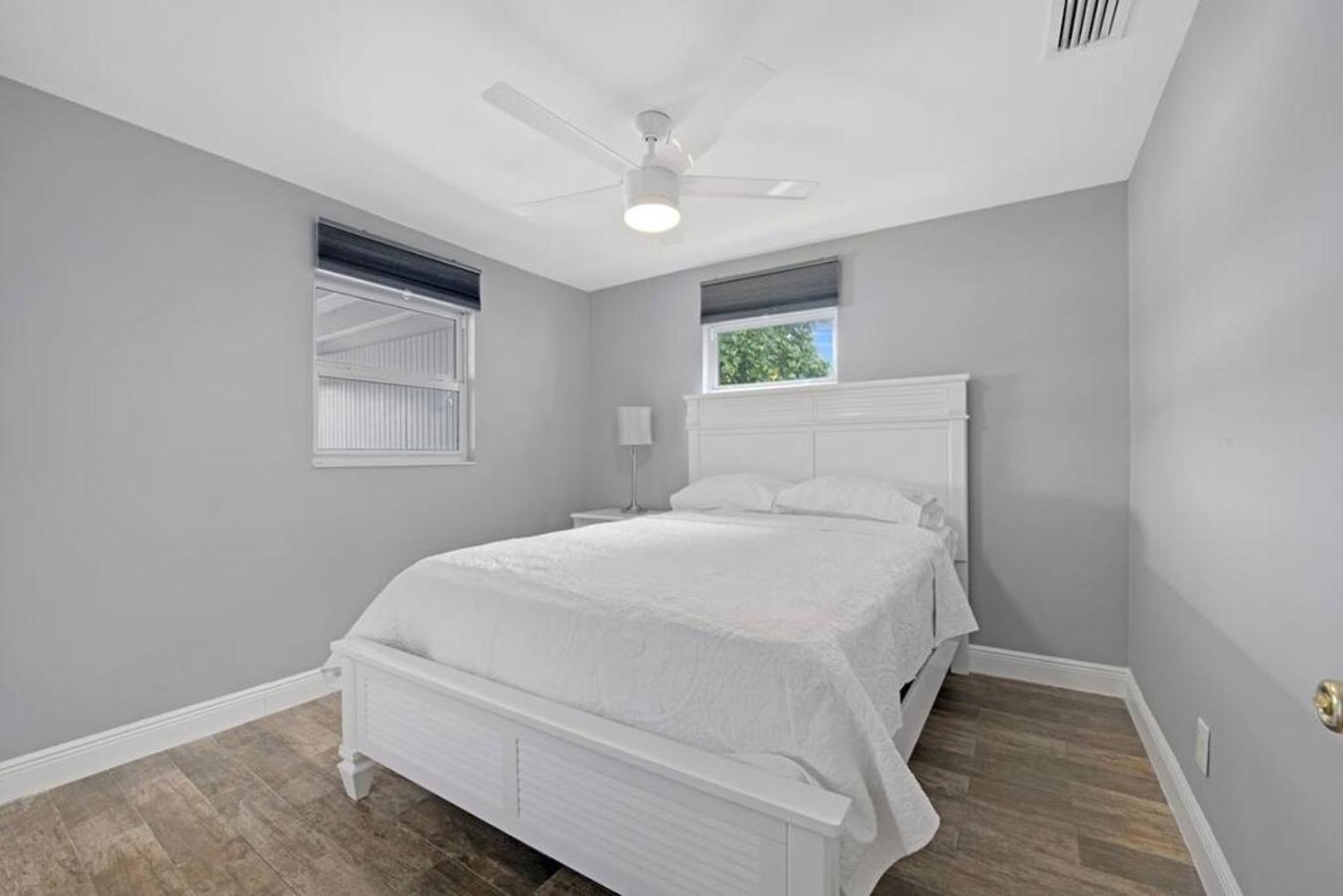 Lake House Unit 1 By Pmi Davie Extérieur photo