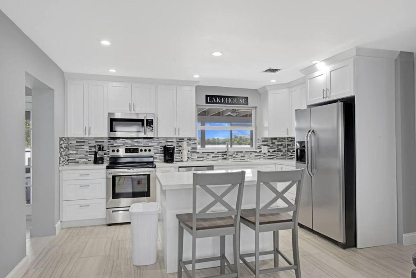 Lake House Unit 1 By Pmi Davie Extérieur photo