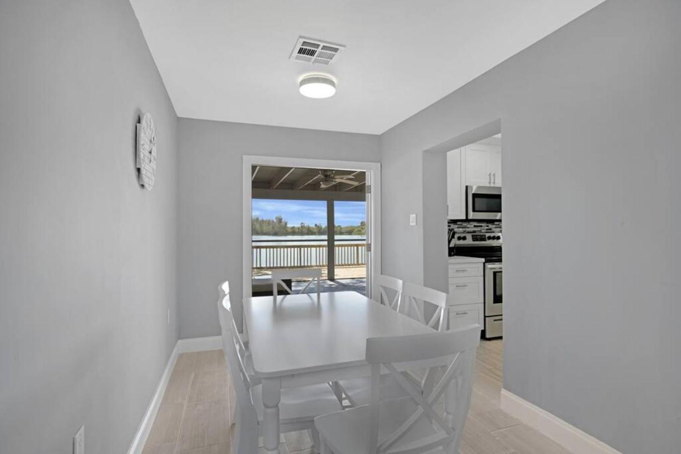 Lake House Unit 1 By Pmi Davie Extérieur photo