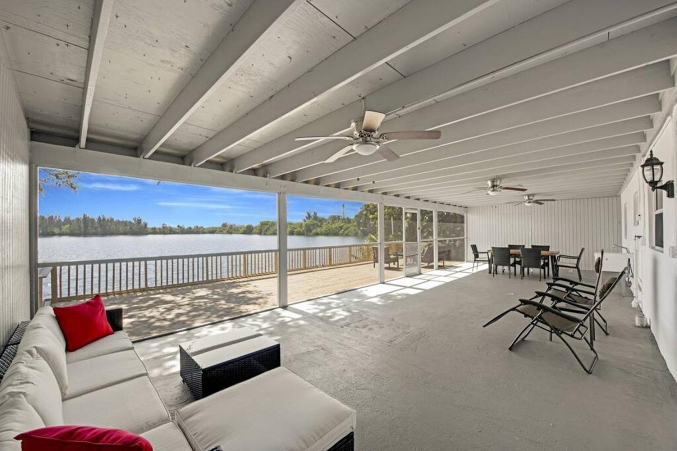 Lake House Unit 1 By Pmi Davie Extérieur photo