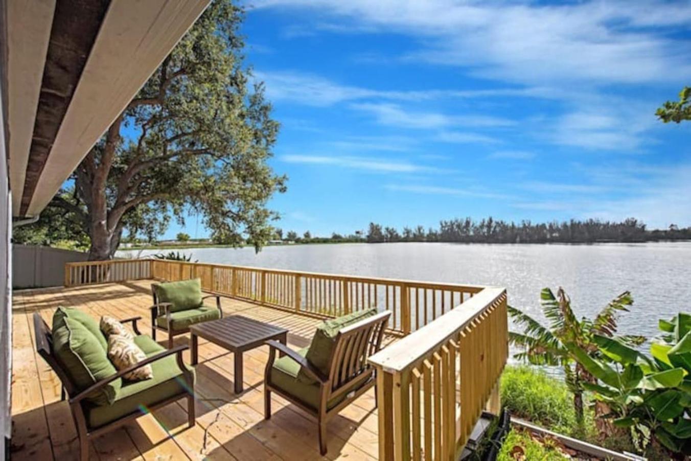 Lake House Unit 1 By Pmi Davie Extérieur photo