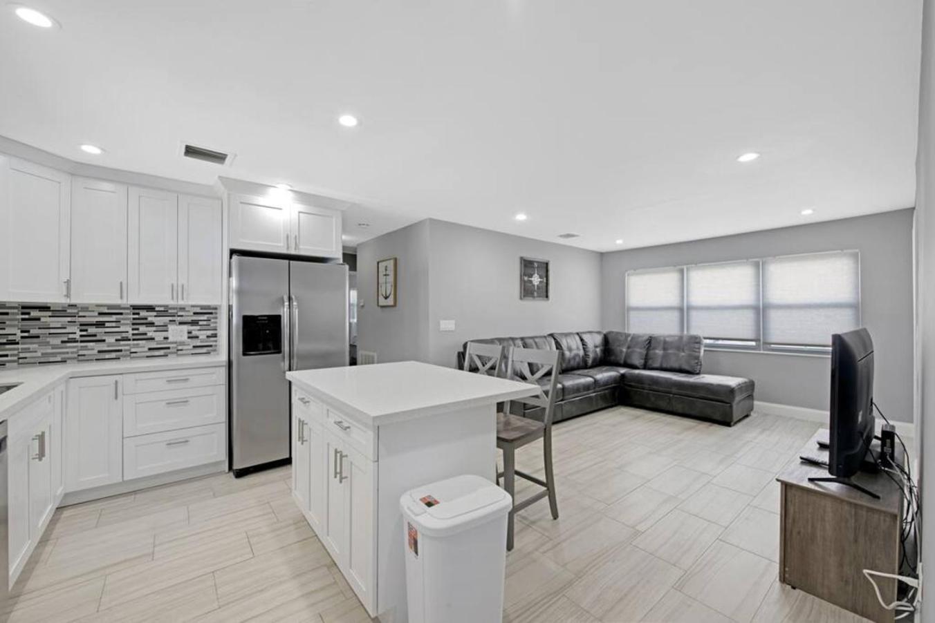 Lake House Unit 1 By Pmi Davie Extérieur photo