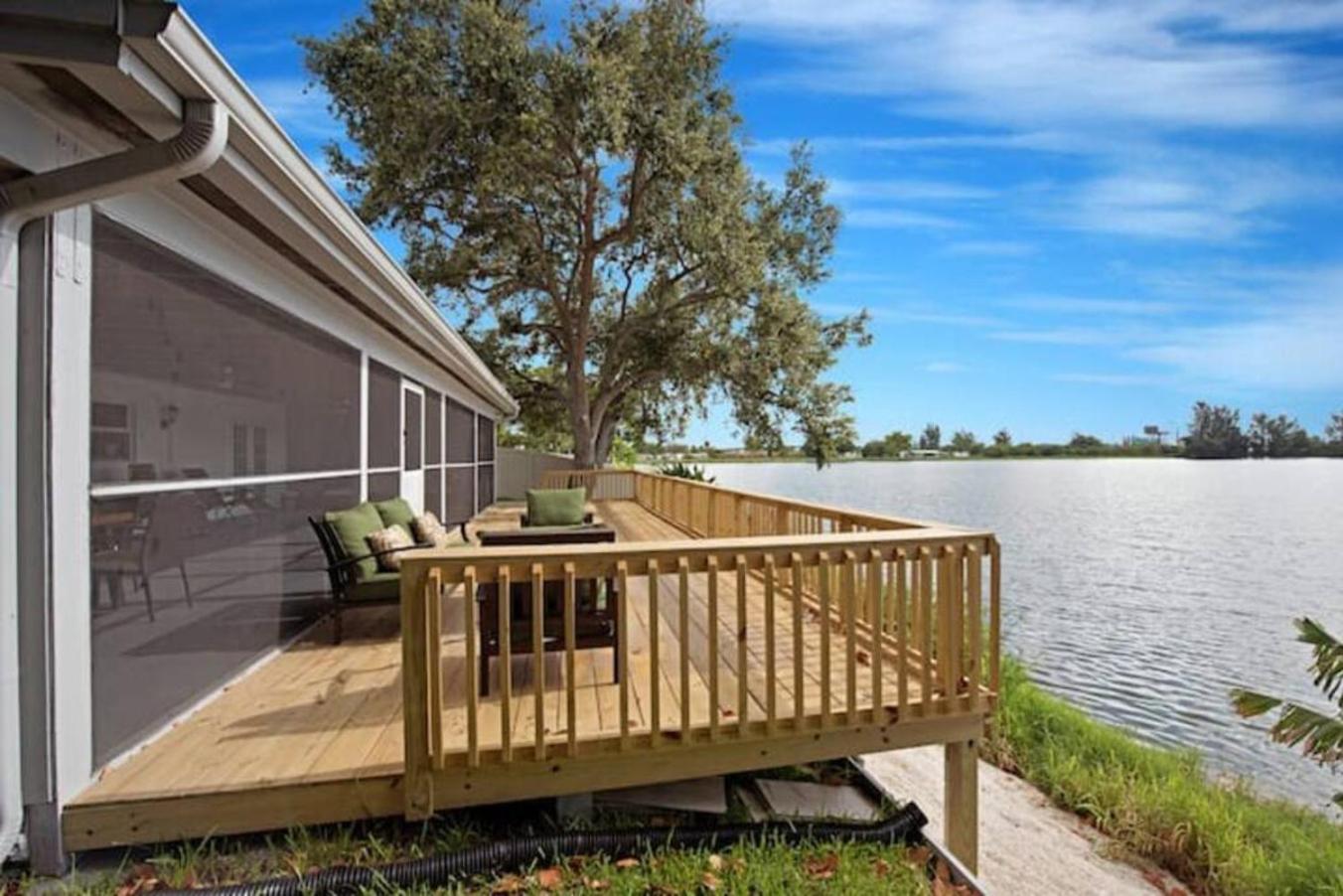 Lake House Unit 1 By Pmi Davie Extérieur photo